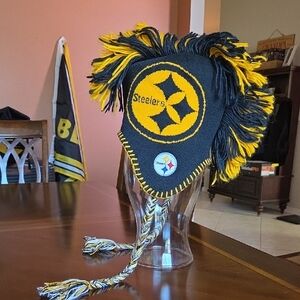 NFL Black and Yellow Youth Knit Hat ❤️